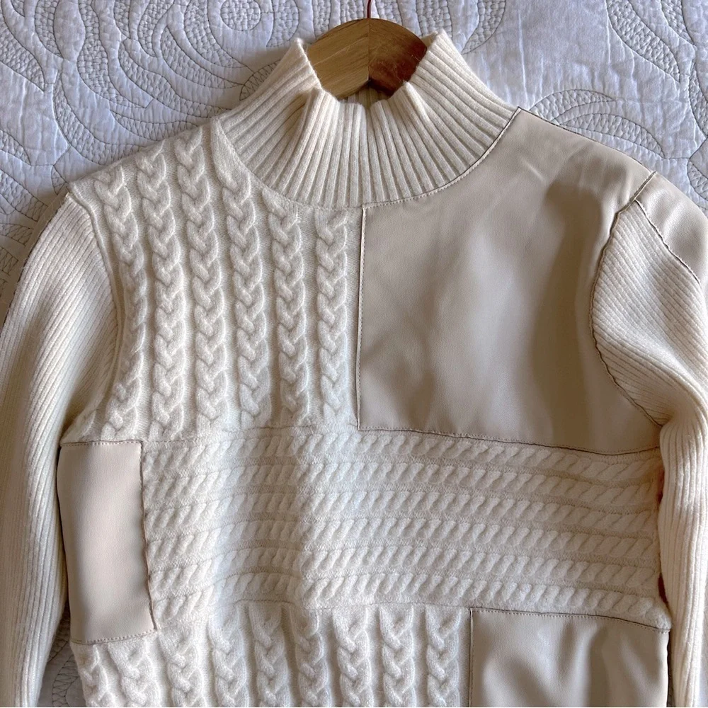 Central Park West - Pierce Vegan Sweater (Pullover) in Ivory